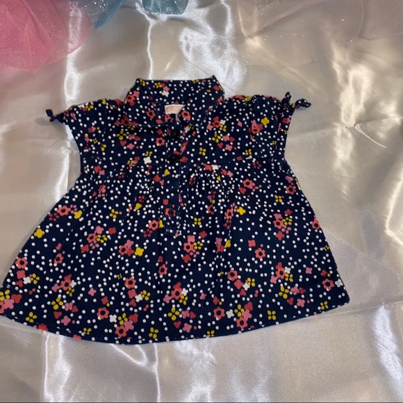 3 Infant top(s) - Picture 3 of 3